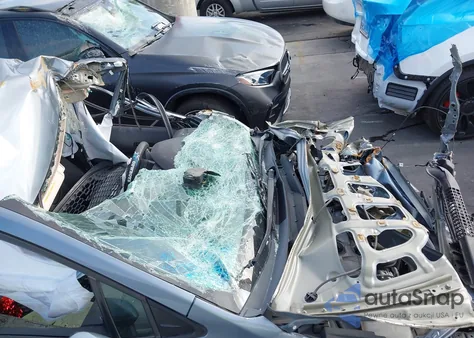 2021 Toyota Corolla Le из США, поврежденный, VIN 5YFEPMAE6MP208429